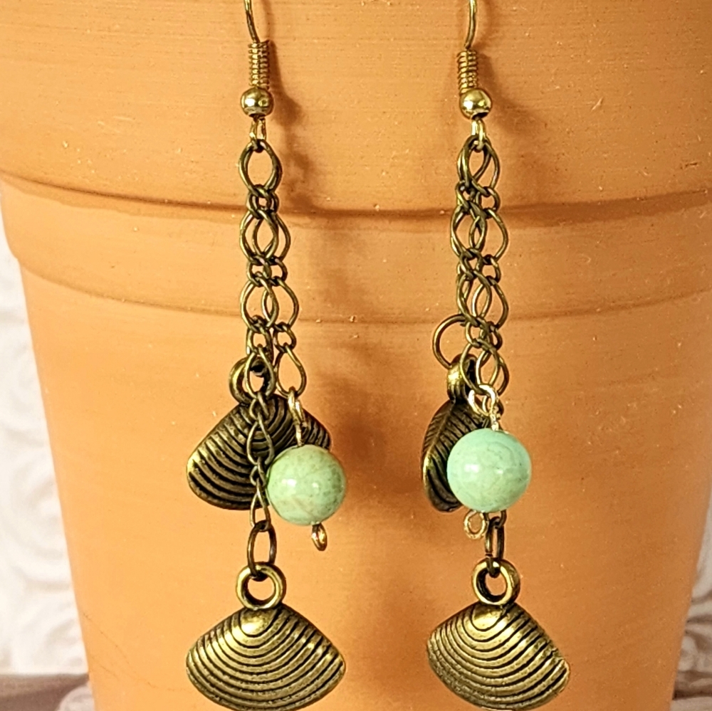 Antique Clam Shell Dangle Earrings